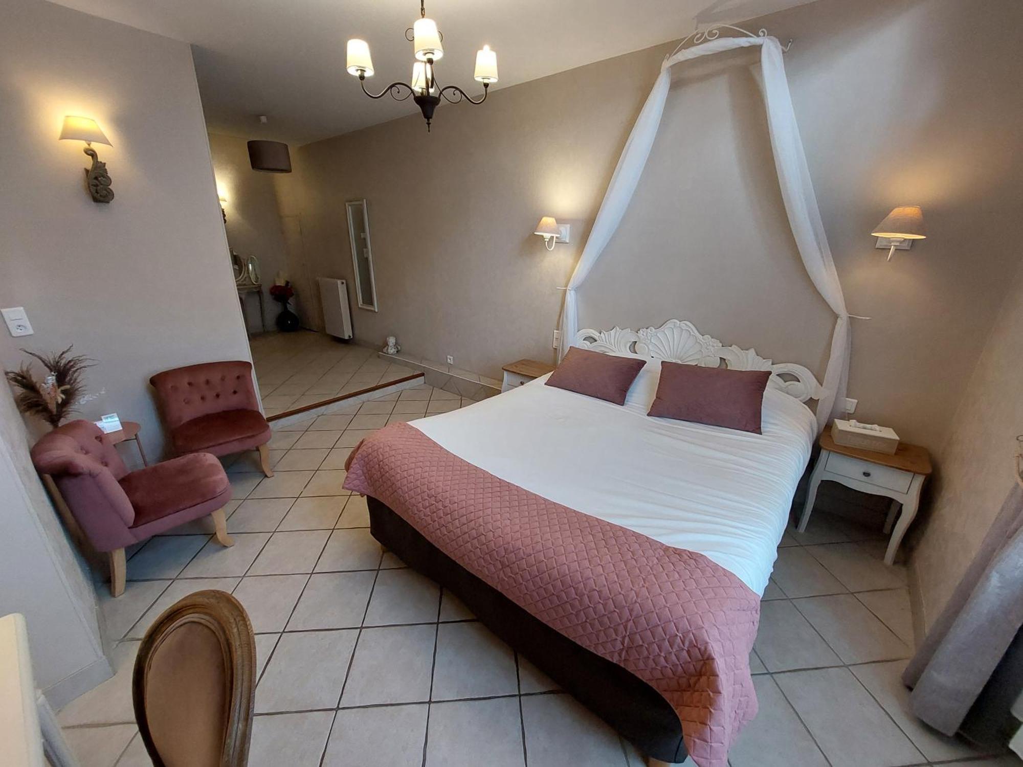 Logis Hotel Le Prince Noir Serignac-sur-Garonne Luaran gambar