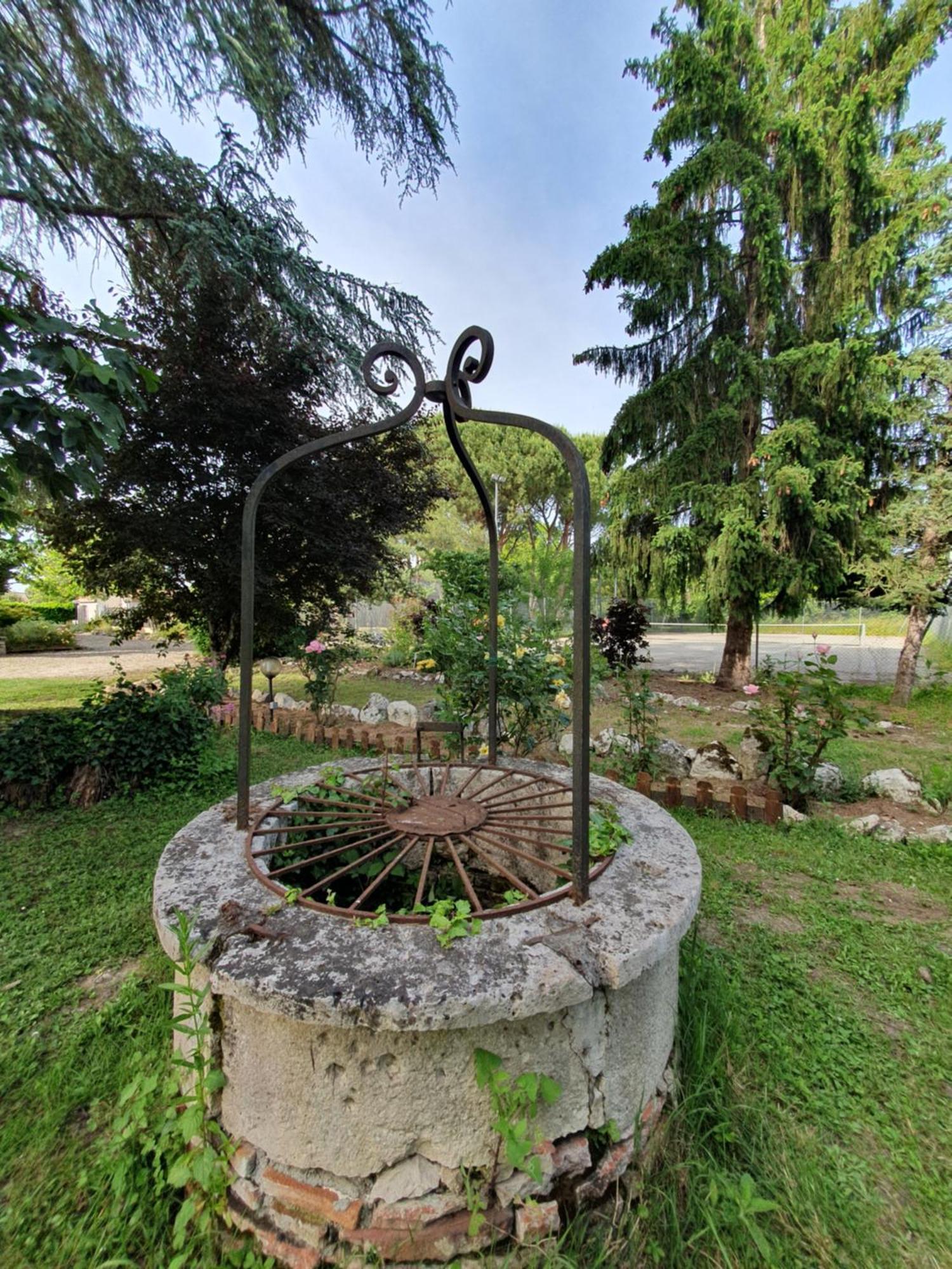 Logis Hotel Le Prince Noir Serignac-sur-Garonne Luaran gambar