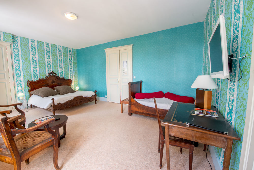 Logis Hotel Le Prince Noir Serignac-sur-Garonne Luaran gambar